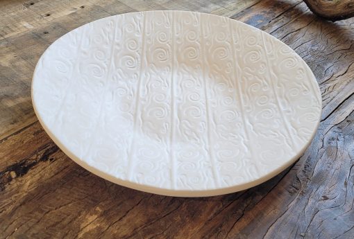 Fat med bølge mønster krem farget, 35 cm dia, håndlagd av Lillesand Design